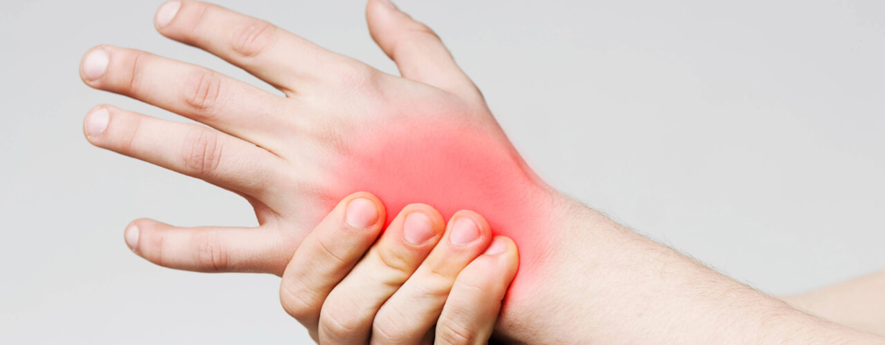 Understanding Carpal Tunnel Syndrome: Symptoms and Treatment